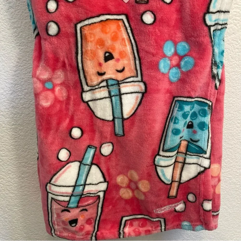 NWT Betsey Johnson Pink Boba Tea Super Soft Throw Blanket 50”x60”